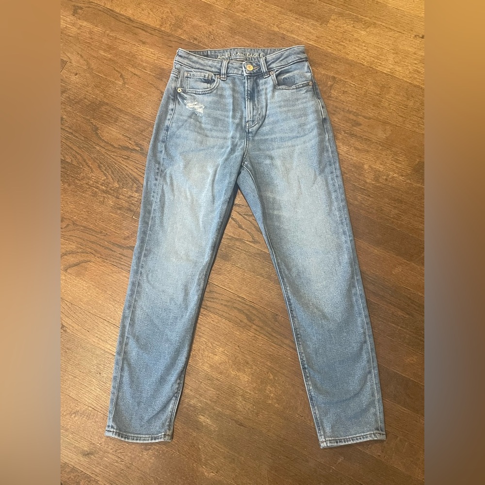 American Eagle Stretch High Rise Mom Jean 3367 Size 0 short